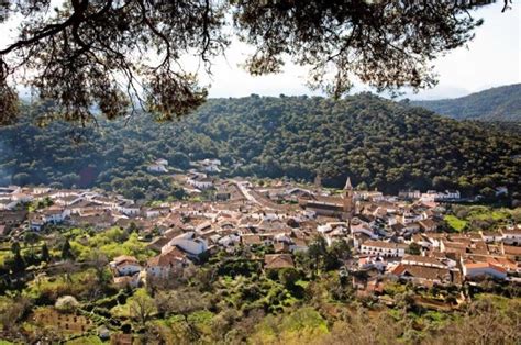 ruta de aracena|Ruta Sendero desde Aracena por los Azores y Los Marines。